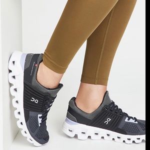 ON Cloudswift running shoes